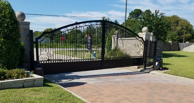 Eagle Gate Repair Service in Pasadena